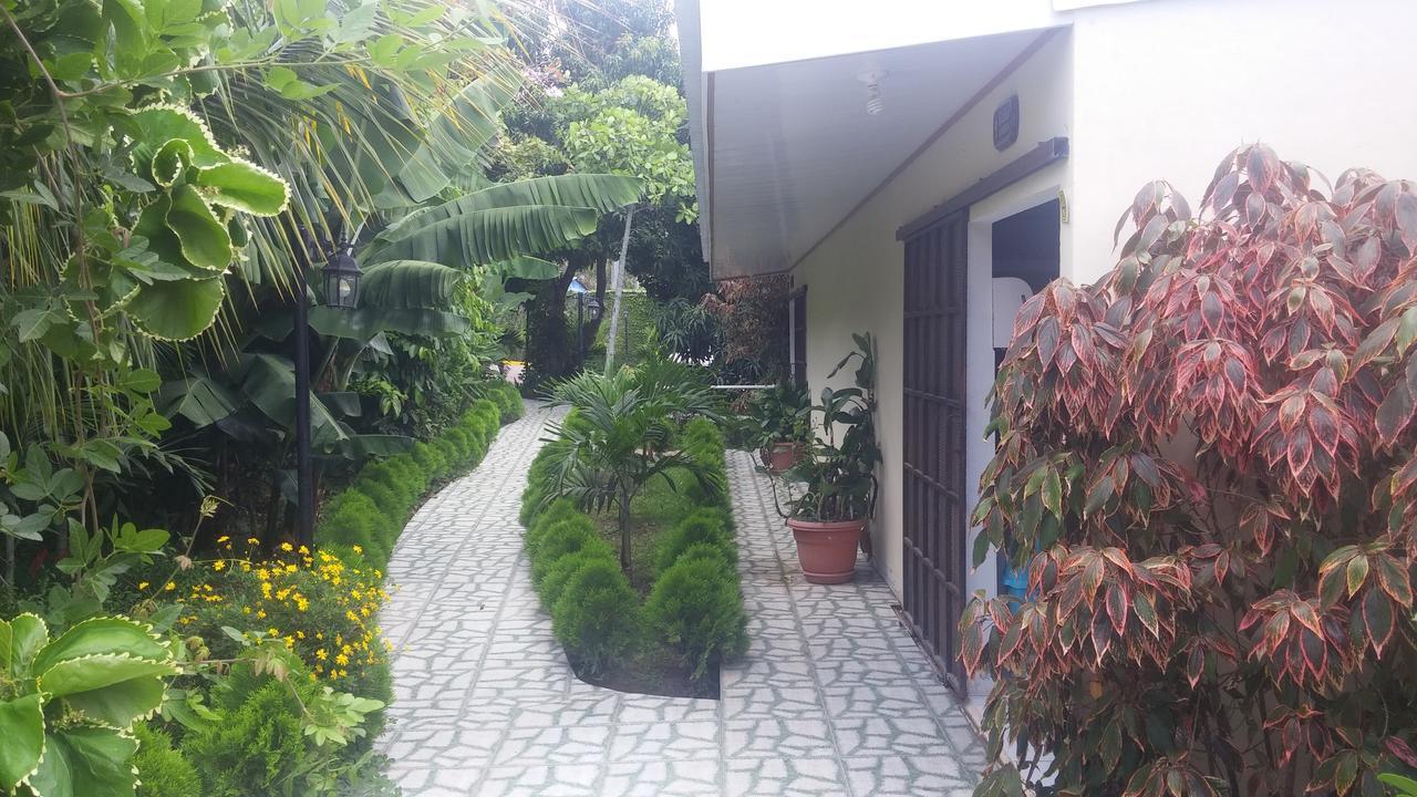 Apart Hotel Acuarious De Luis Estelí 外观 照片